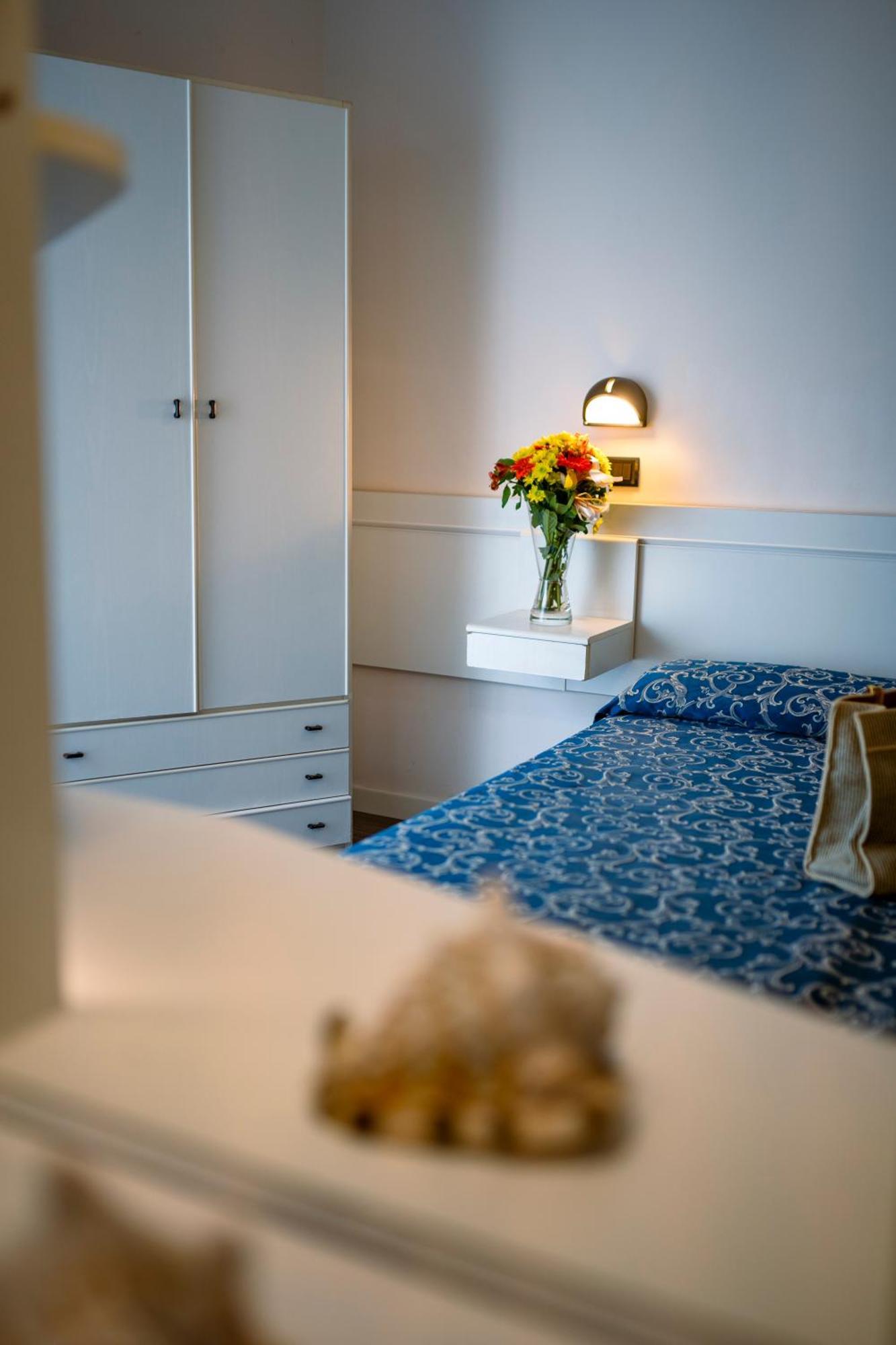 Hotel 2000 ริมินี ภายนอก รูปภาพ