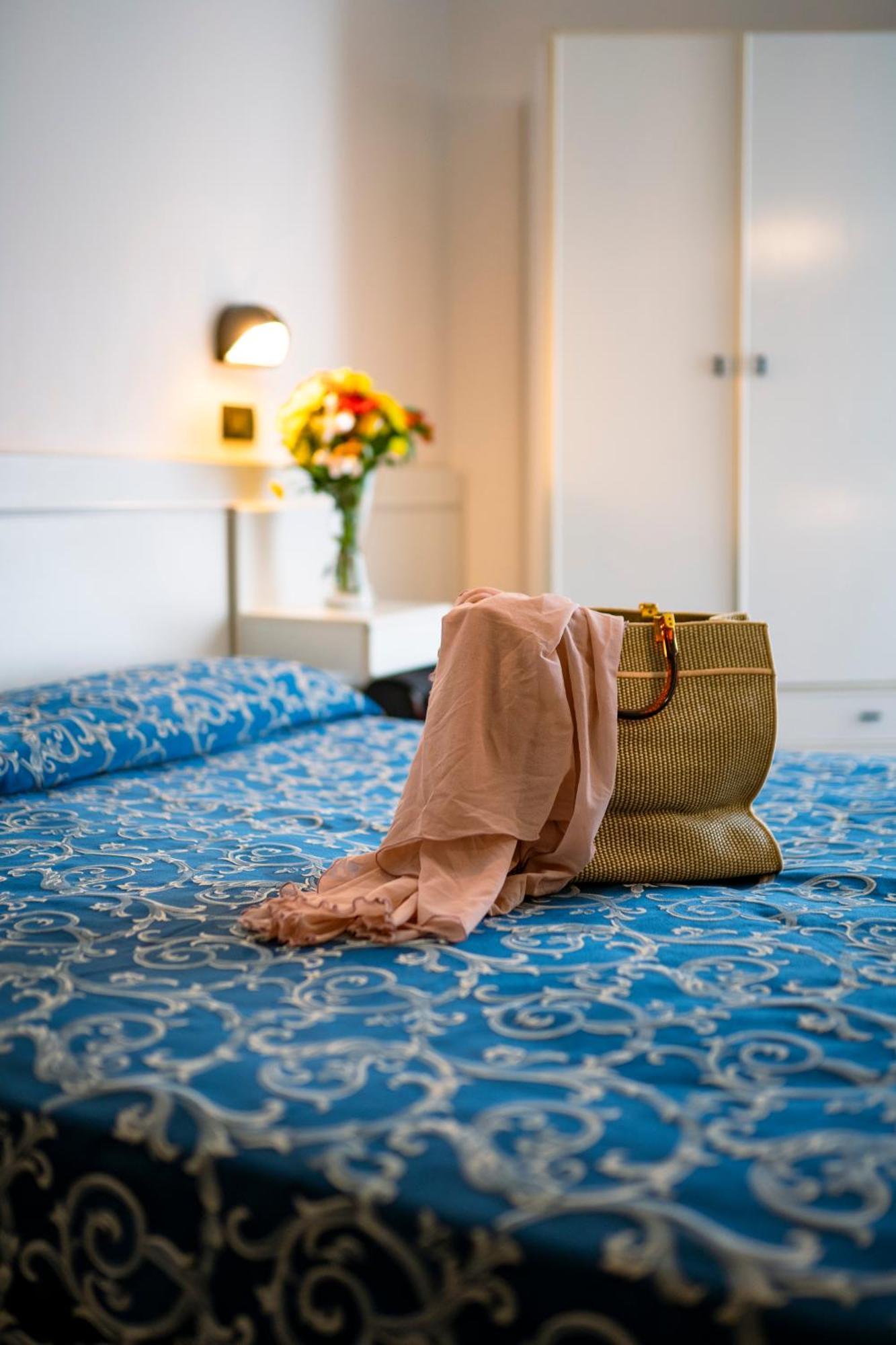 Hotel 2000 ริมินี ภายนอก รูปภาพ