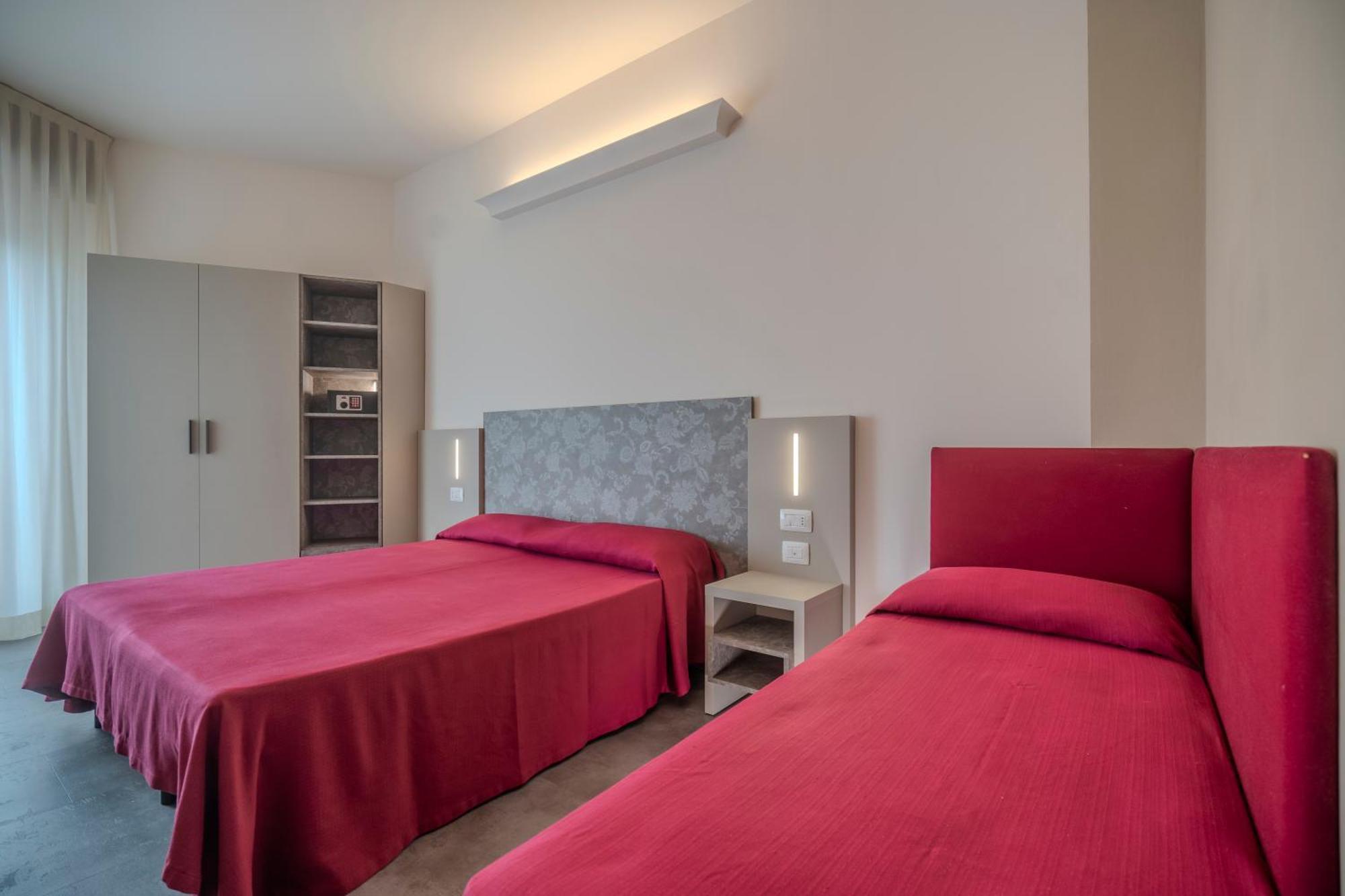 Hotel 2000 ริมินี ภายนอก รูปภาพ
