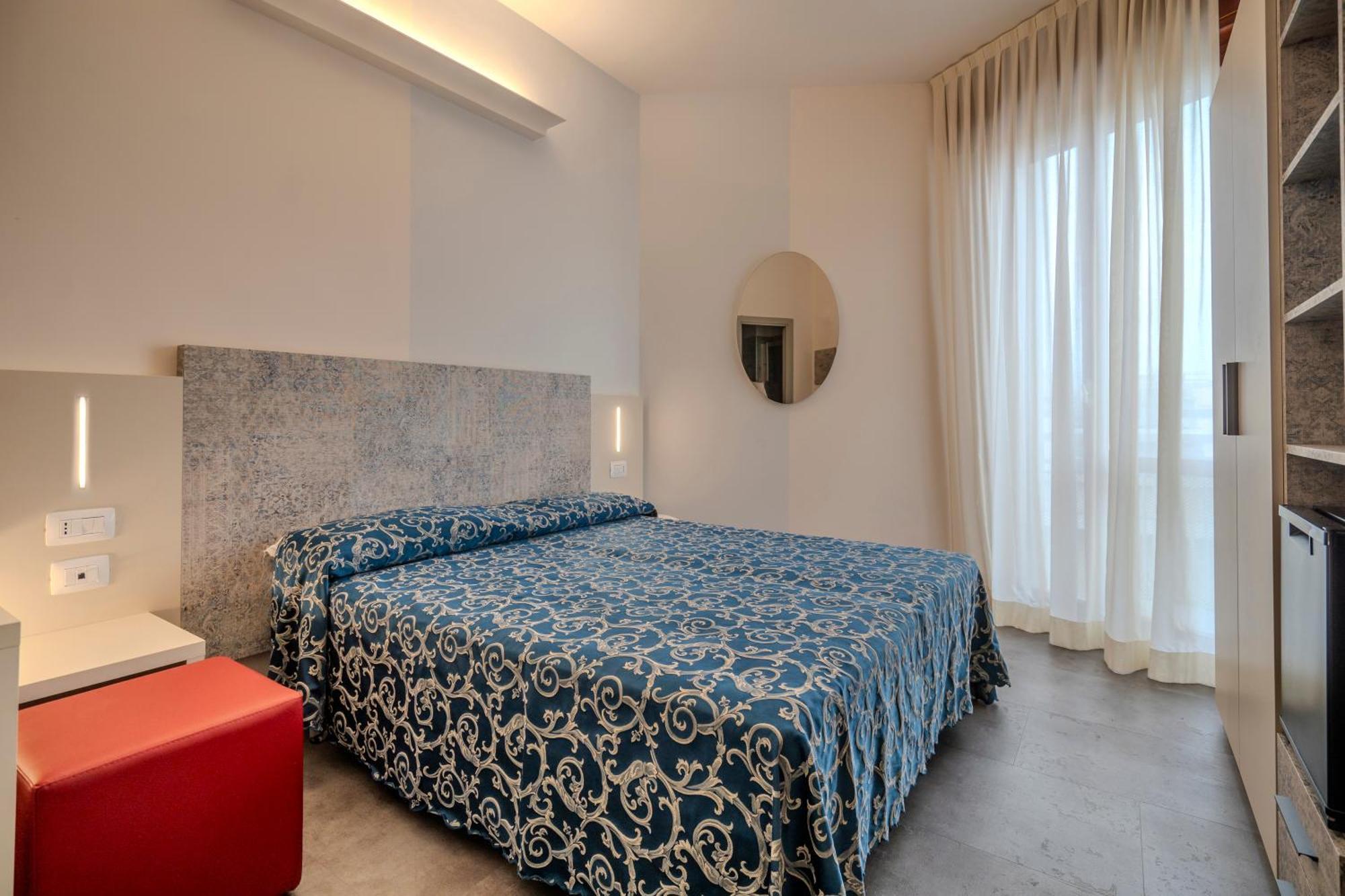 Hotel 2000 ริมินี ภายนอก รูปภาพ