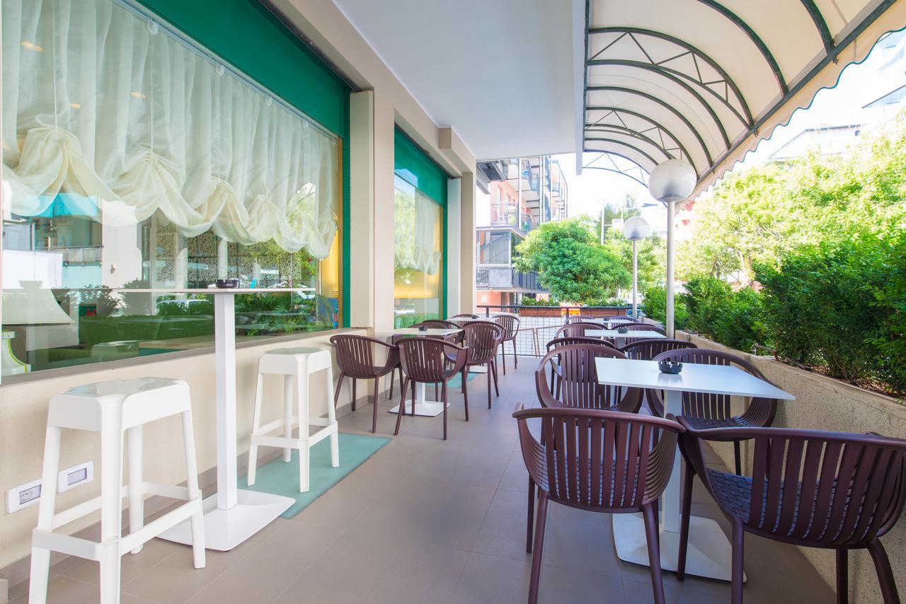 Hotel 2000 ริมินี ภายนอก รูปภาพ
